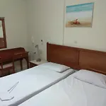 Captain Yiannis Studios & Aparthotel