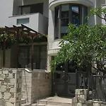 Captain Yiannis & Hotel apartamentowy 3*