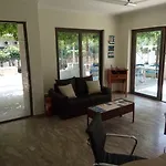 Hotel apartamentowy Captain Yiannis &
