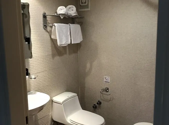 Captain Yiannis & Apart Otel İstanköy