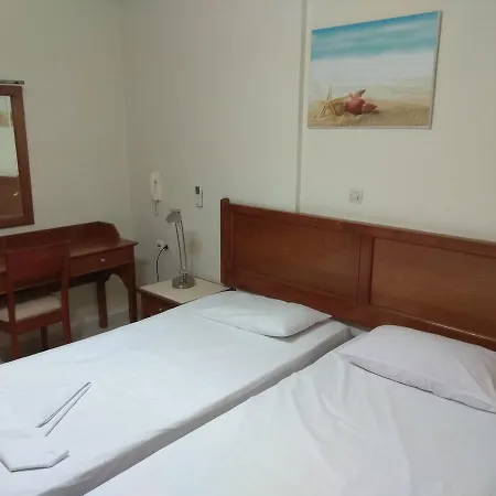 Captain Yiannis & Apart Otel