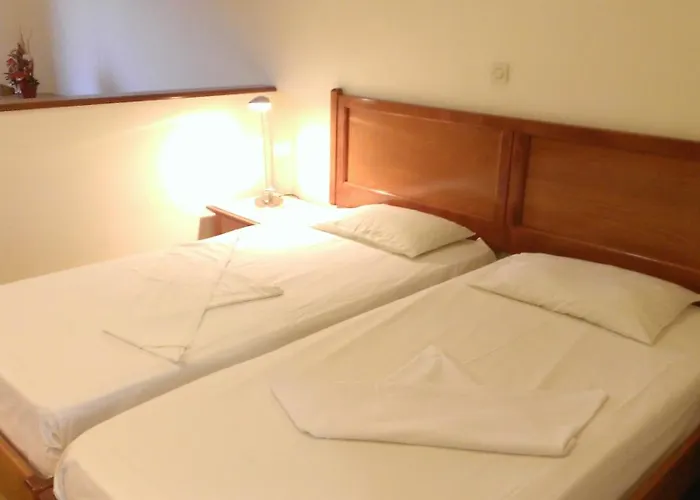 מלון דירות Captain Yiannis &