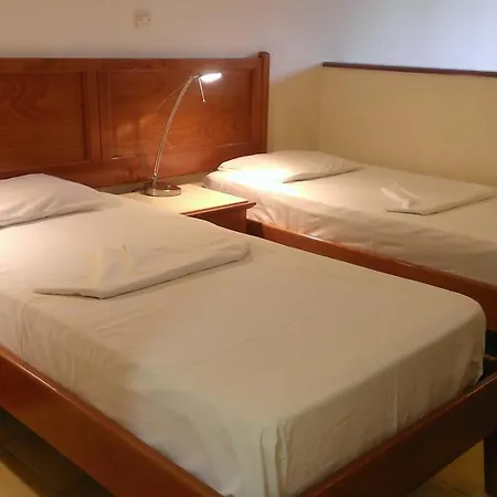 Captain Yiannis & Kos