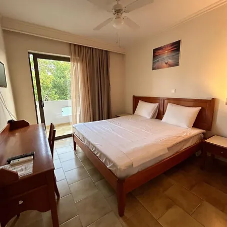 Captain Yiannis & Hotel de apartamente 3*